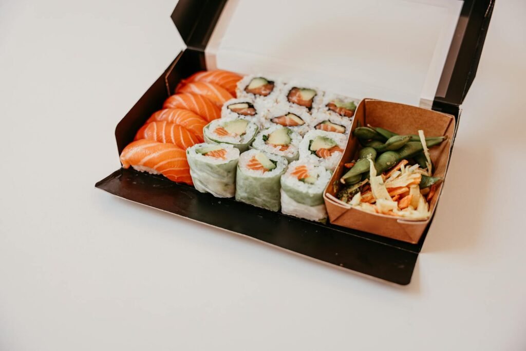 Close-Up Photo of Mouth-Watering Japanese Food - Optimización menús delivery Florida