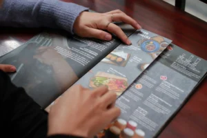 Diseño de menús bilingües para restaurantes en Miami